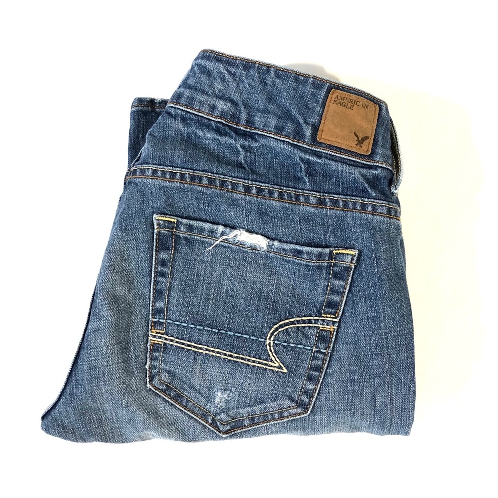 AEO Low Rise Stretch Distressed Crop Jeans